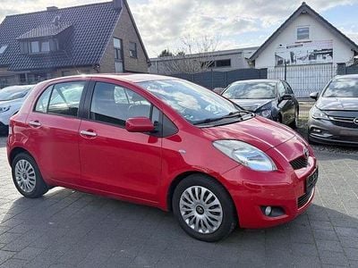 Gebraucht Toyota Yaris Life 99 PS (72 kW) 2010 Rot Kleinwagen