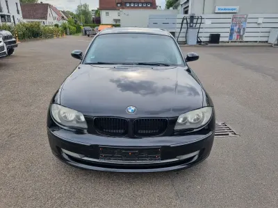 Gebraucht BMW 118 143 PS (105 kW) 2008 Schwarz Kleinwagen