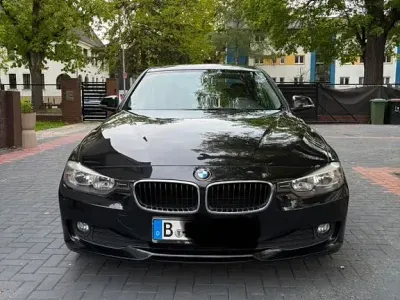 Gebraucht BMW 316 116 PS (85 kW) 2012 Schwarz Limousine