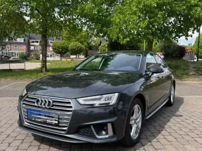 Gebraucht Audi A4 S-Line 190 PS (139 kW) 2019 Grau Limousine