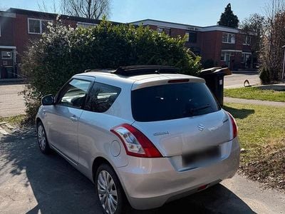 Gebraucht Suzuki Swift 75 PS (55 kW) 2013 Silber Kleinwagen