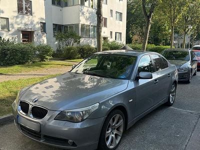 Gebraucht BMW 520 170 PS (125 kW) 2004 Grau Limousine