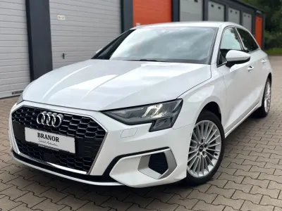 Gebraucht Audi A3 Sport 116 PS (85 kW) 2023 Weiß Limousine