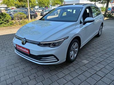 Weiß Gebraucht 2022 VW Golf VIII Life Kombi | 16.800 € (Fairer Preis)