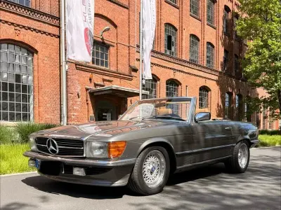 Second-hand Mercedes SL500 231 CP (169 kW) 1982 Gri Cabrio