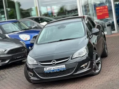 Gebraucht Opel Astra Innovation 179 PS (131 kW) 2013 Schwarz Limousine