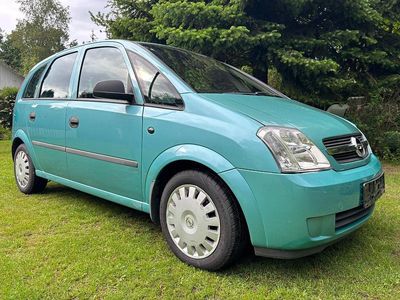 Grün Gebraucht 2003 Opel Meriva Van / Kleinbus | 1.450 € (Fairer Preis)