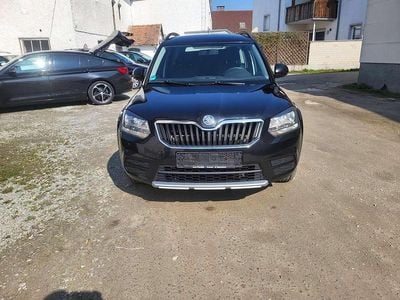 Second-hand Skoda Yeti Active 110 CP (80 kW) 2014 Negru SUV