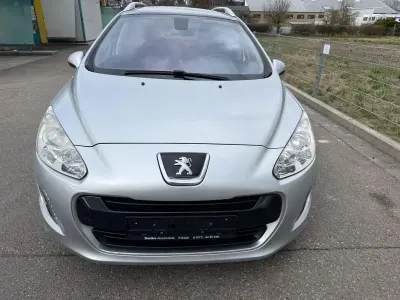 Usata Peugeot 308 SW Business-Line 114 CV (83 kW) 2013 Argento Station wagon