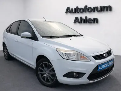 Używany Ford Focus 101 KM (74 kW) 2012 Biały Sedan/Limuzyna