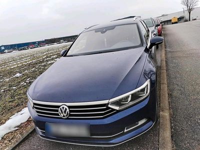 Blau Gebraucht 2018 VW Passat Highline Kombi | 10.100 € (Guter Preis)