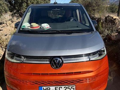 Gebraucht VW Multivan Edition 218 PS (160 kW) 2022 Orange Van