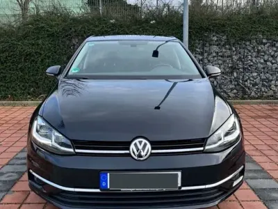 Gebraucht VW Golf VII 116 PS (85 kW) 2017 Schwarz Limousine