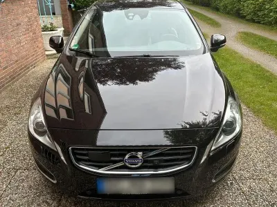 Usata Volvo S60 Summum 205 CV (150 kW) 2010 Nero Berlina