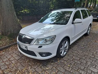 Gebraucht Skoda Octavia RS 170 PS (125 kW) 2012 Weiß Kombi