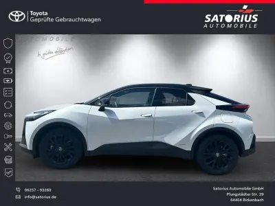 Neu Toyota C-HR Sport 197 PS (144 kW) 2025 Weiß SUV
