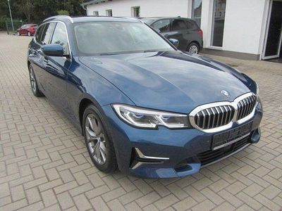Gebraucht BMW 320 Luxury Line 190 PS (139 kW) 2021 Blau Kombi