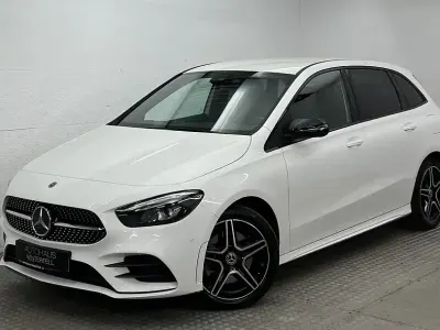 Gebraucht Mercedes B250e AMG 218 PS (160 kW) 2022 Polarweiss Van / Kleinbus