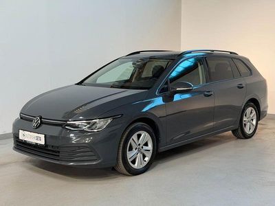 Gebraucht VW Golf VIII Life 150 PS (110 kW) 2023 Grau Limousine