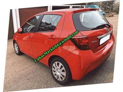 Gebraucht Toyota Yaris Comfort 69 PS (50 kW) 2017 Rot Limousine