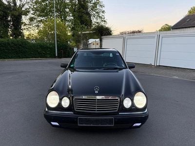 Used Mercedes E430 Avantgarde 279 HP (205 kW) 1998 Black Sedan