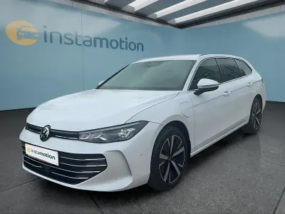 Gebraucht VW Passat 204 PS (150 kW) 2024 Weiß Kombi