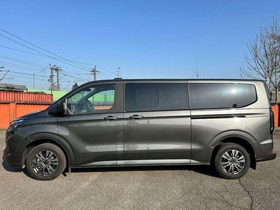 Gebraucht Ford Tourneo Titanium 136 PS (100 kW) 2025 Magneticgrau Van / Kleinbus