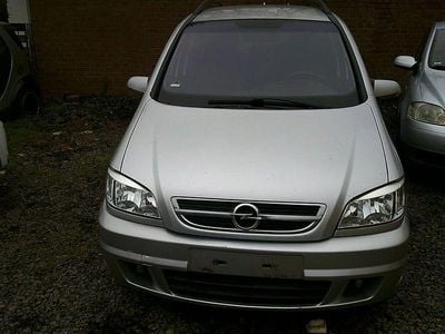 Gebraucht Opel Zafira Edition 125 PS (91 kW) 2005 Silber Van / Kleinbus