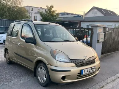 Gebraucht Toyota Yaris 2003 Gold Kombi