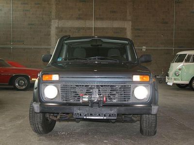 Grau Gebraucht 2019 Lada niva SUV | 15.500 € (Teuer)