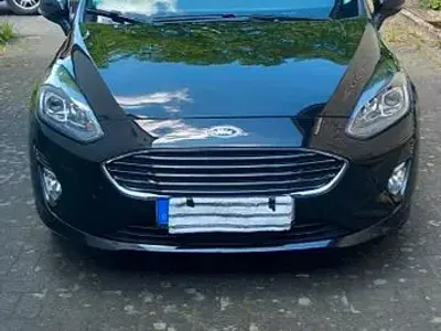 Używany Ford Fiesta Titanium 101 KM (74 kW) 2021 Czarny Hatchback