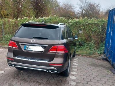 Braun Gebraucht 2016 Mercedes GLE350 Limousine | 29.999 € (Guter Preis)