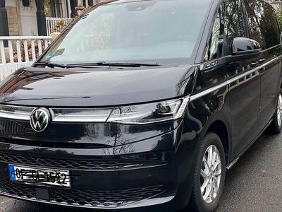 Gebraucht VW Multivan Style 204 PS (150 kW) 2023 Schwarz Van
