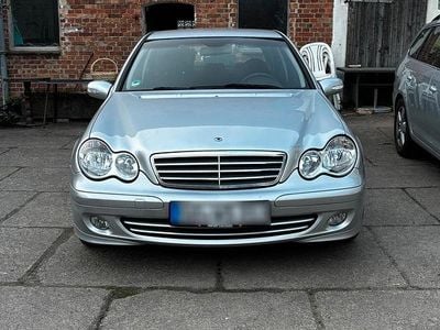 Gebraucht Mercedes C180 143 PS (105 kW) 2005 Silber Limousine