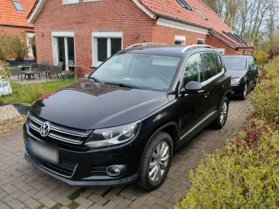 Gebraucht VW Tiguan Sportline 140 PS (102 kW) 2012 Schwarz SUV