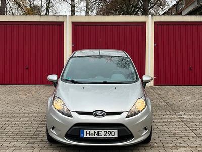 Gebraucht Ford Fiesta 2012 Grau Kleinwagen