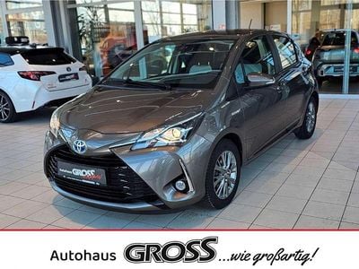 Grau Gebraucht 2017 Toyota Yaris Hybrid Comfort Kleinwagen | 14.392 € (Etwas zu teuer)