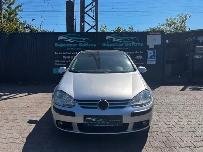 Gebraucht VW Golf IV Trendline 102 PS (75 kW) 2005 Silber Limousine