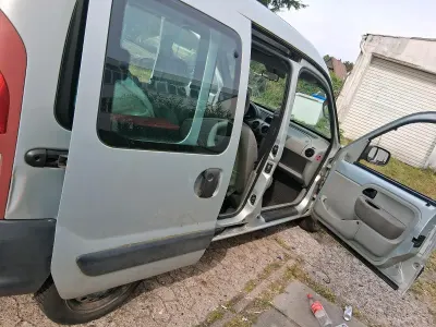 Gebraucht Renault Kangoo 105 PS (77 kW) 2002 Grau Van / Kleinbus
