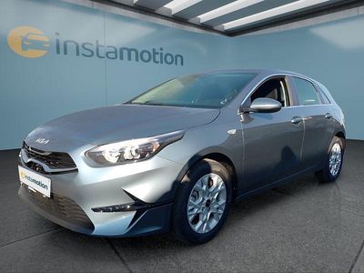 Grau Gebraucht 2025 Kia Ceed Turbo Kleinwagen | 24.699 € (Fairer Preis)