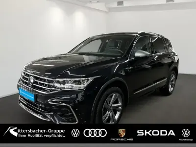 Gebraucht VW Tiguan Allspace R-line 200 PS (147 kW) 2022 Deep black perleffekt SUV