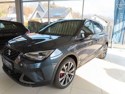 Neu Seat Arona FR 150 PS (110 kW) 2025 Grau SUV