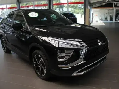 Gebraucht Mitsubishi Eclipse Cross Plus 188 PS (138 kW) 2022 Schwarz SUV