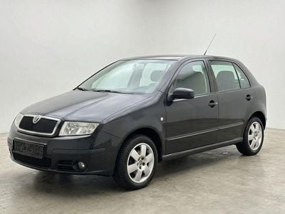 Schwarz Gebraucht 2005 Skoda Fabia Ambiente Limousine | 1.350 € (Etwas zu teuer)
