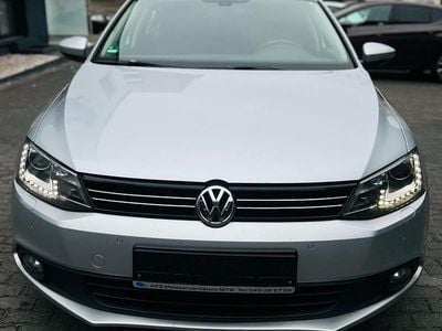 Gebraucht VW Jetta 160 PS (117 kW) 2014 Grau Limousine