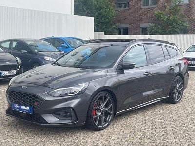 Grau Gebraucht 2021 Ford Focus ST Limousine | 28.790 € (Fairer Preis)