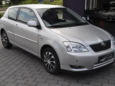 Occasion Toyota Corolla 110 ch (80 kW) 2002 Argent Citadine