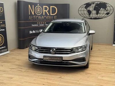 Second-hand VW Passat 150 CP (110 kW) 2023 Argintiu Break