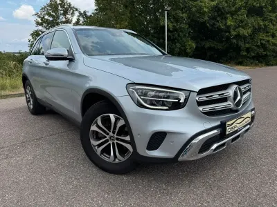 Gebraucht Mercedes GLC220 194 PS (142 kW) 2022 Silber SUV
