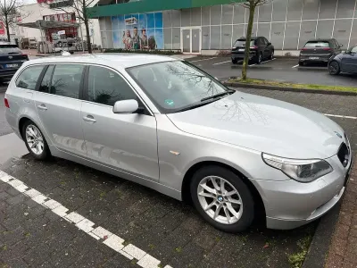 Gebraucht BMW 525 192 PS (141 kW) 2005 Silber Kombi